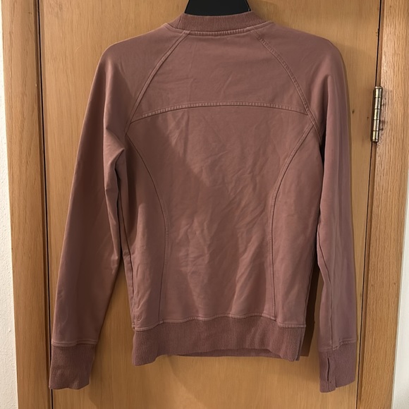 Lululemon Women’s Crew Neck Pocket Sweatshirt Mauve Size 4 - Picture 6 of 9